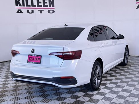 Used 2023 Volkswagen Jetta SE image 7