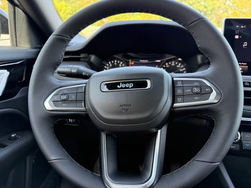 New 2026 Jeep Compass Limited image 6
