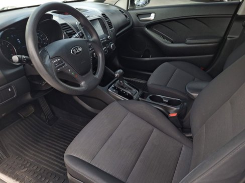 Used 2018 Kia Forte LX w/ LX Popular Package image 9