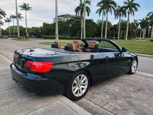 Used 2011 BMW 328i Convertible image 7
