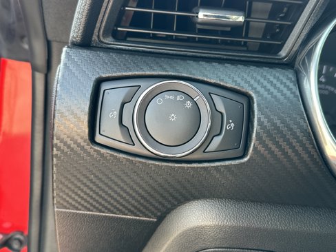 Used 2018 Ford Mustang Coupe image 28