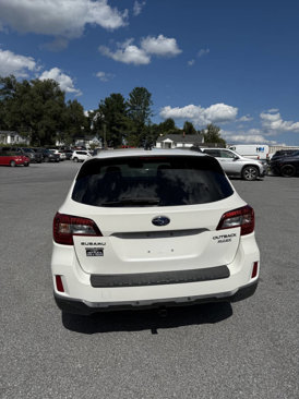 Used 2017 Subaru Outback 2.5i Touring image 3