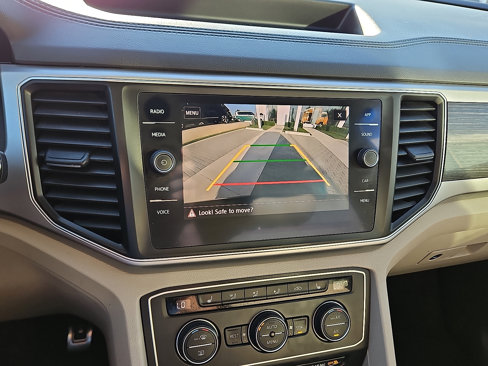 Used 2019 Volkswagen Atlas SE w/ Panoramic Sunroof Package image 16