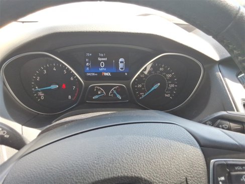 Used 2018 Ford Focus SE w/ SE Appearance Package image 25