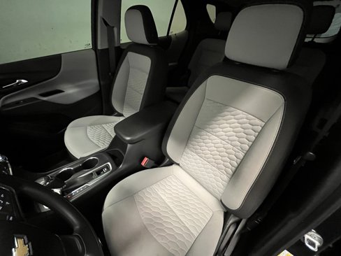 Used 2020 Chevrolet Equinox LS image 11