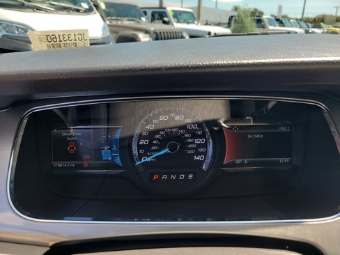 Used 2018 Ford Taurus SEL w/ Equipment Group 201A image 29