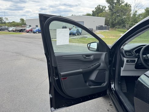 New 2025 Ford Escape Active image 8