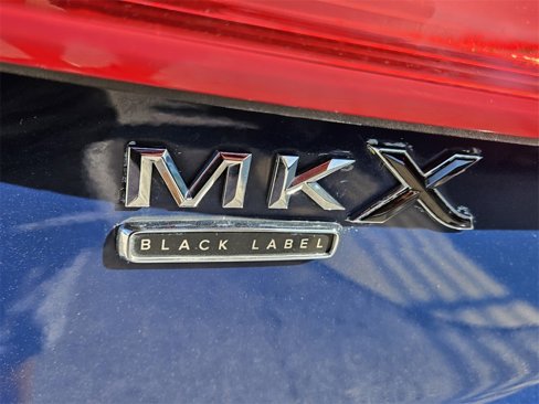 Used 2018 Lincoln MKX Black Label w/ Driver Assistance Package image 13