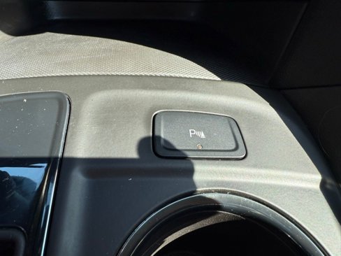 Used 2024 Chevrolet Equinox RS image 25