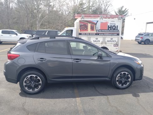 Used 2023 Subaru Crosstrek 2.0i Premium image 2