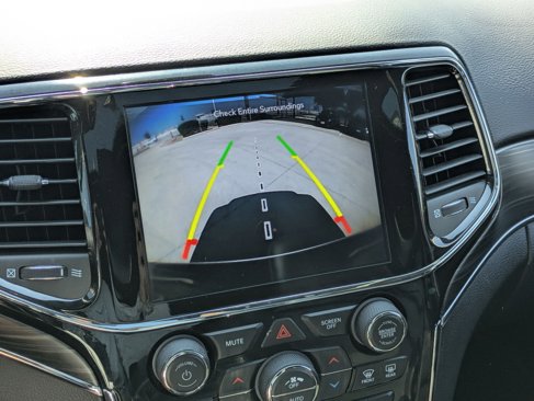 Used 2021 Jeep Grand Cherokee Limited image 19