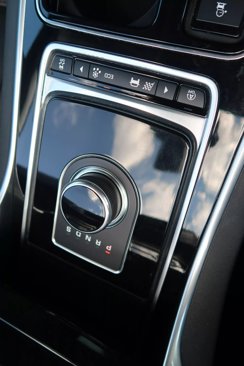 Used 2018 Jaguar XE Prestige image 29