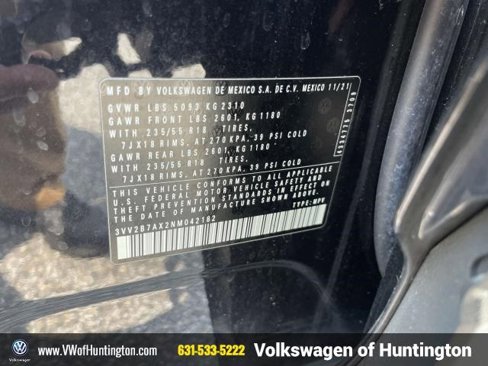 Certified 2022 Volkswagen Tiguan SE w/ Panoramic Sunroof Package image 8