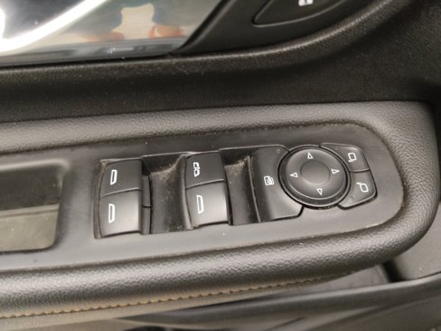 Used 2018 GMC Terrain SLE image 27