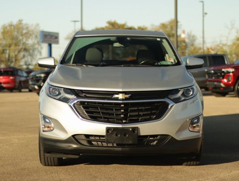 Used 2018 Chevrolet Equinox LT image 2