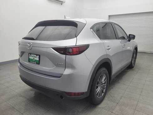 Used 2017 MAZDA CX-5 Touring w/ I-ACTIVSENSE Package image 9