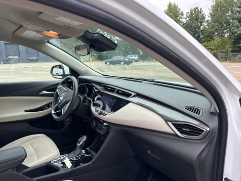 Used 2022 Buick Encore GX Select image 40