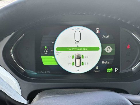 Used 2020 Chevrolet Bolt Premier w/ Infotainment Package image 24
