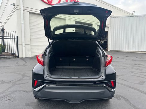 Used 2021 Toyota C-HR Nightshade image 11