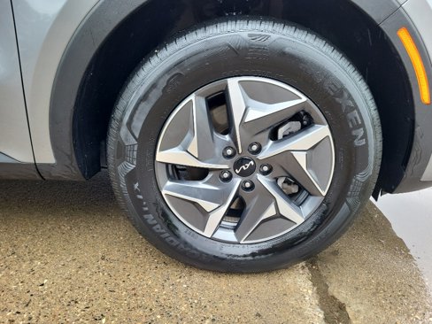 Used 2022 Kia Sorento S image 9