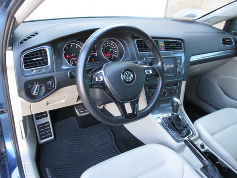 Used 2017 Volkswagen Golf Alltrack SE image 54