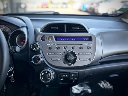 Used 2012 Honda Fit image 11