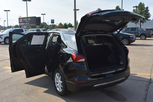 Used 2023 Chevrolet Equinox LT image 17
