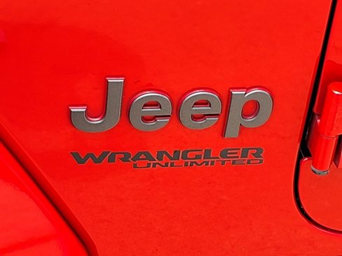 Used 2019 Jeep Wrangler Unlimited Rubicon w/ Steel Bumper Group image 11