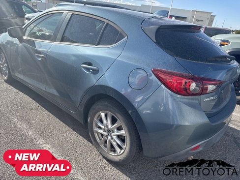 Used 2015 MAZDA MAZDA3 i Touring w/ Technology Package image 17