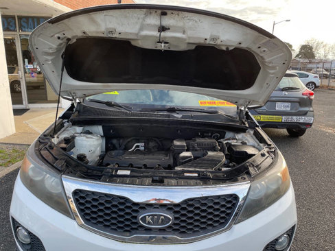 Used 2011 Kia Sorento LX w/ Convenience Pkg image 31