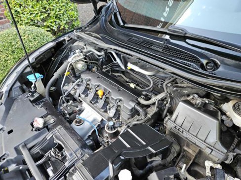 Used 2019 Honda HR-V Sport image 9