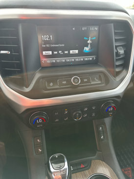 Used 2017 GMC Acadia SLE image 15