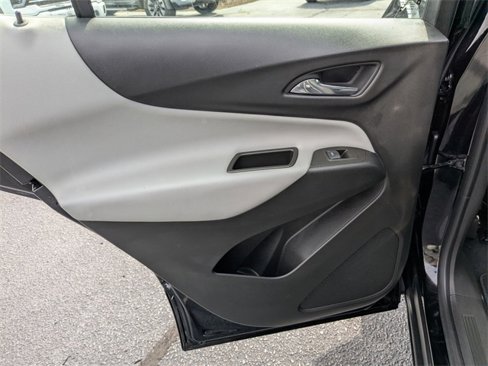 Used 2023 Chevrolet Equinox LS image 27