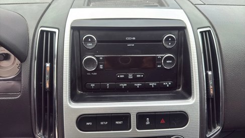 Used 2010 Ford Edge SEL image 25