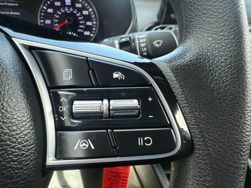 Used 2023 Kia Forte LXS w/ LXS Technology Package image 29