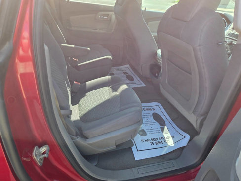 Used 2012 Chevrolet Traverse LT image 15