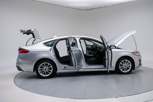 Used 2019 Ford Fusion SE image 27