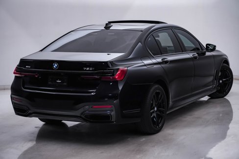 Used 2022 BMW 750i xDrive w/ Executive Package image 11