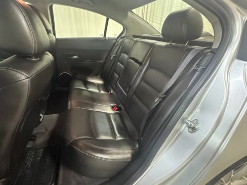 Used 2012 Chevrolet Cruze LT image 16