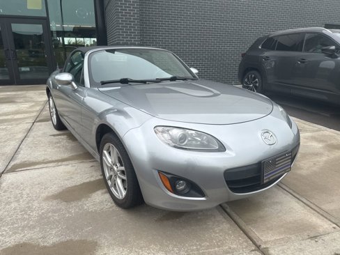 Used 2012 MAZDA MX-5 Miata Sport image 2