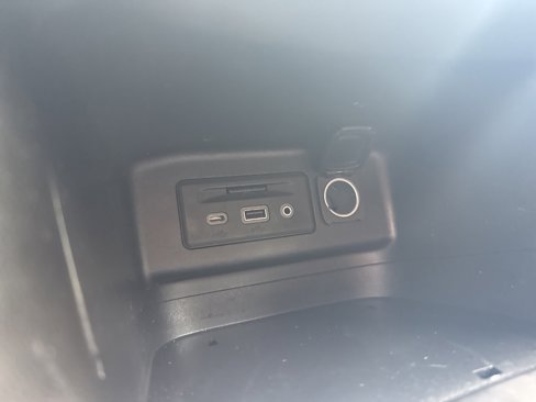 Used 2019 Chevrolet Equinox LT image 28