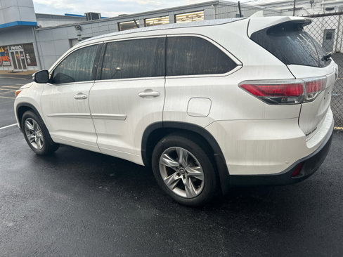 Used 2016 Toyota Highlander Limited image 4