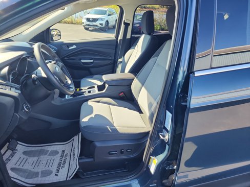 Used 2019 Ford Escape SE image 11