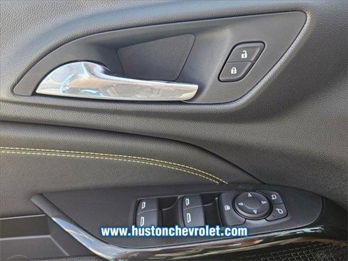 New 2025 Chevrolet Trax ACTIV image 17