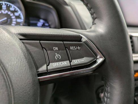 Used 2018 MAZDA MAZDA3 Touring image 17