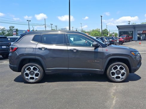Used 2022 Jeep Compass Trailhawk image 7
