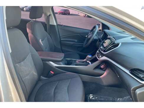 Used 2018 Chevrolet Volt LT image 19