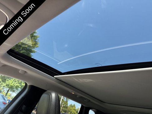 Used 2019 Jeep Cherokee Limited image 18
