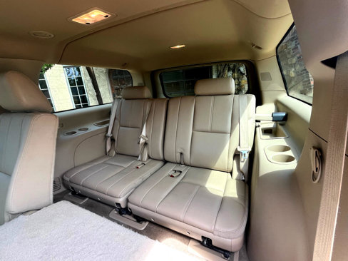 Used 2014 Chevrolet Suburban LT image 47