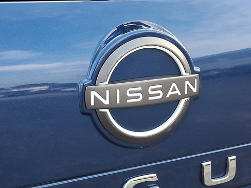 Used 2023 Nissan Rogue SV image 30